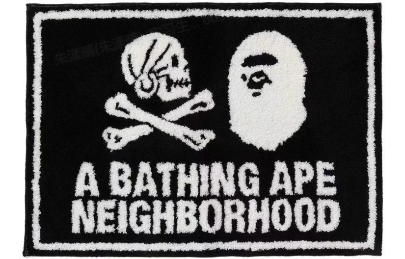 A BATHING APE® Аксессуар X Neighborhood