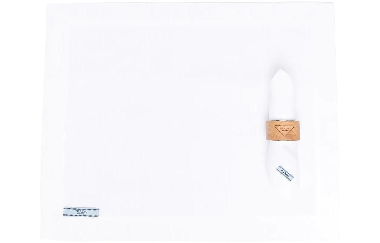 Prada Аксессуар Logo 50cm x 40cm