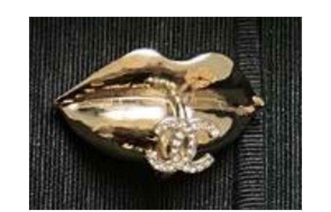 Chanel Брошь Women Brooch