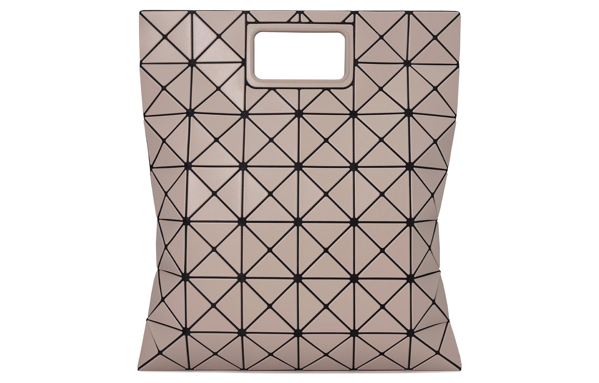 ISSEY MIYAKE Сумка с ручками 