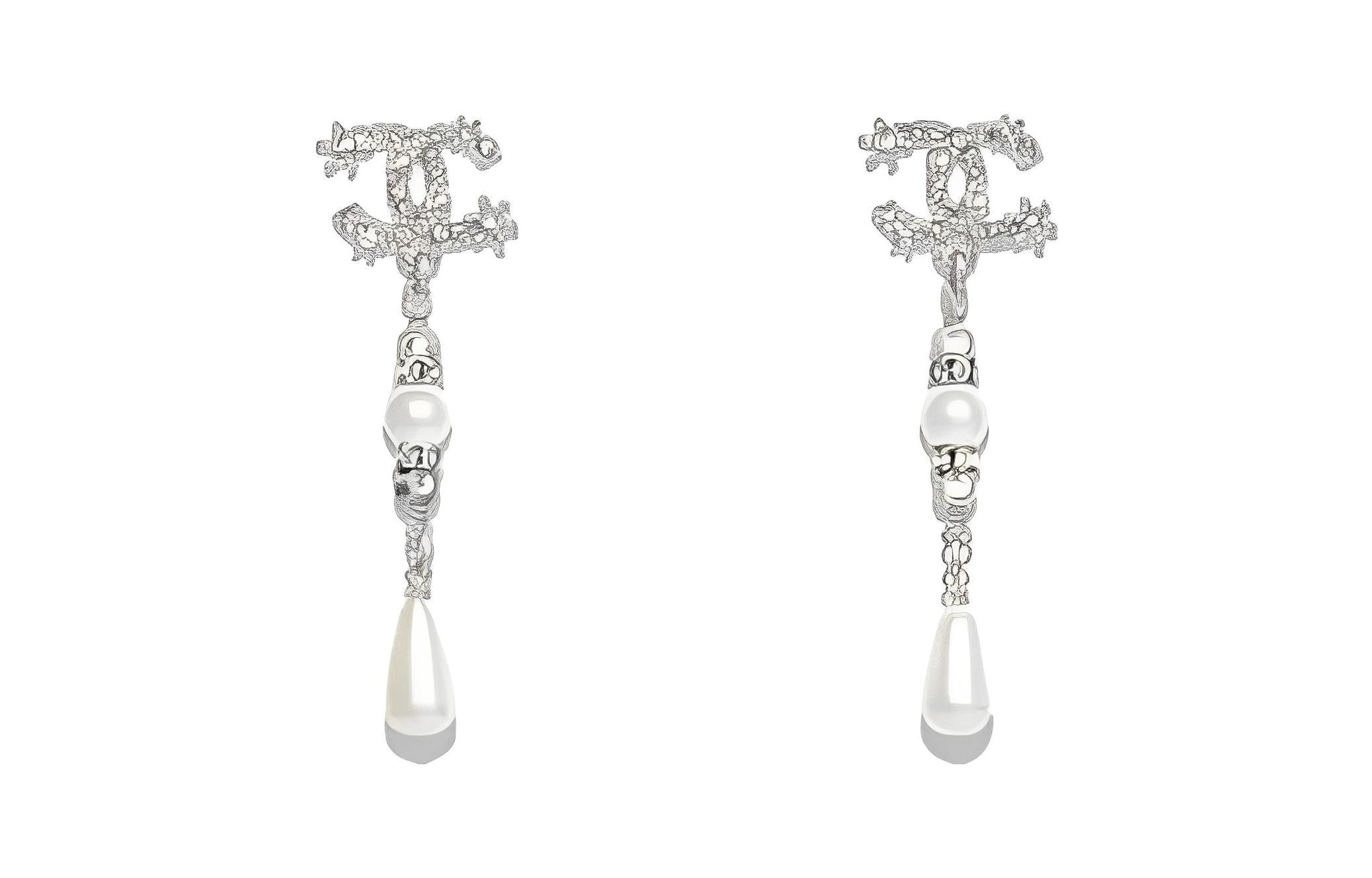 Chanel Серьги 23 Logo